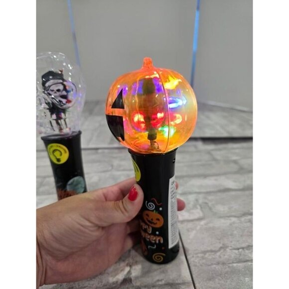 NEW 2 Halloween Pumpkin  Skull Light-Up Spinner Wand Toy VIdeo - Picture 3 of 8
